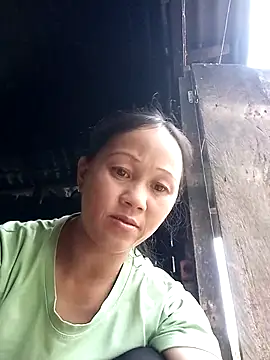 Snapshot of MaiHoa69 chatting on 10.18.25 MaiHoa69 online show from 10.18.25