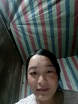 Snapshot of Bliss_rose chatting on 10.01.25 Bliss rose online show from 10.01.25