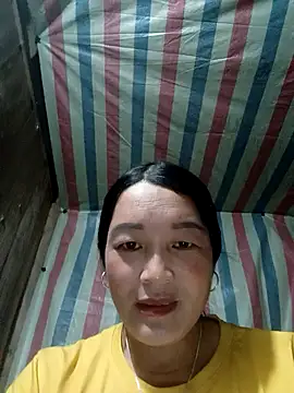 Snapshot of Bliss_rose chatting on 10.02.25 Bliss rose online show from 10.02.25