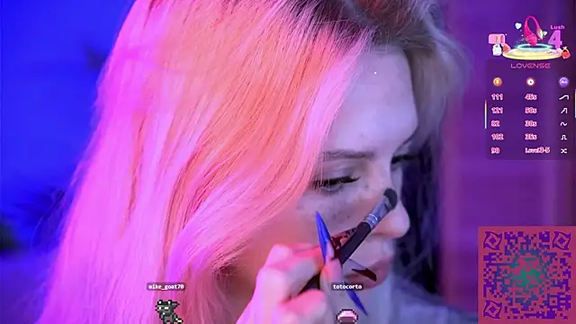 Snapshot of Nelly_Carroll chatting on 09.22.25 Nelly Carroll online show from 09.22.25