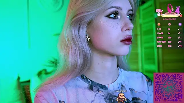 Snapshot of Nelly_Carroll chatting on 09.23.25 Nelly Carroll online show from 09.23.25