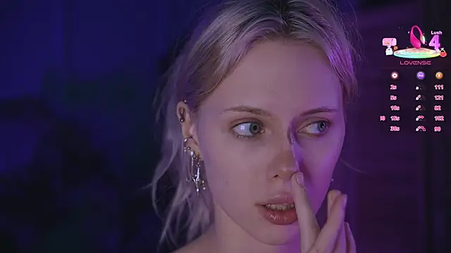 Snapshot of Nelly_Carroll chatting on 11.09.25 Nelly Carroll online show from 11.09.25