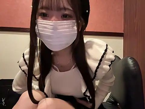 nano-da-u online show from 10.18.25