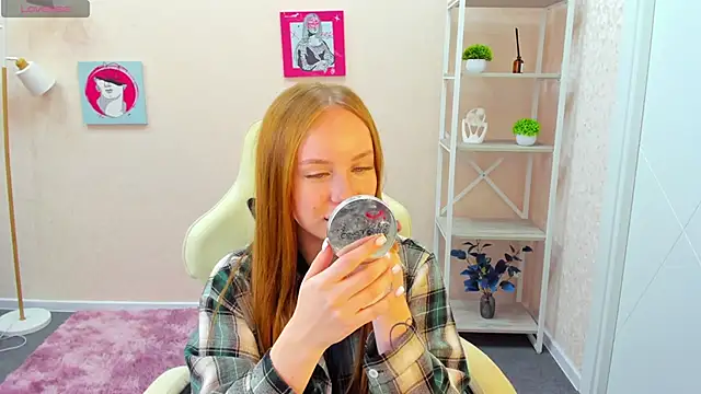 Bunny Luvv online show from 09.12.25