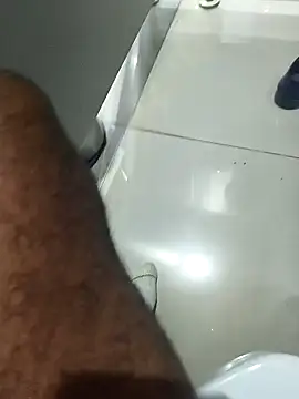 hotboy43339 online show from 09.30.25