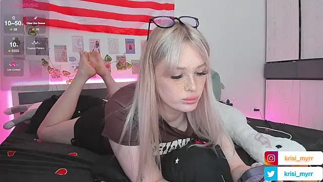 Snapshot of myrzilka chatting on 09.24.25 myrzilka online show from 09.24.25