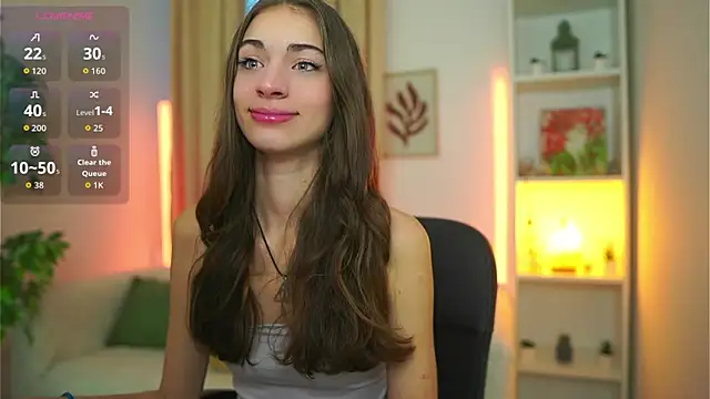 Snapshot of Sophie__Nice chatting on 10.26.25 Sophie  Nice online show from 10.26.25