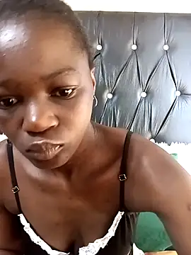 Snapshot of Wild_RoseXX chatting on 09.19.25 Wild RoseXX online show from 09.19.25