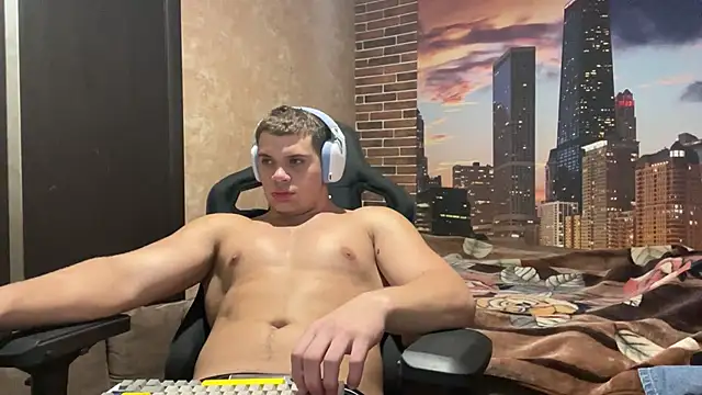 MusclePhantom online show from 11.05.25