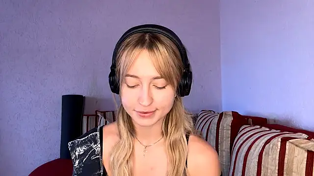 Jetta Corsacami online show from 09.11.25