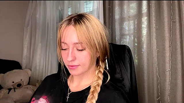 Jetta Corsacami online show from 09.21.25