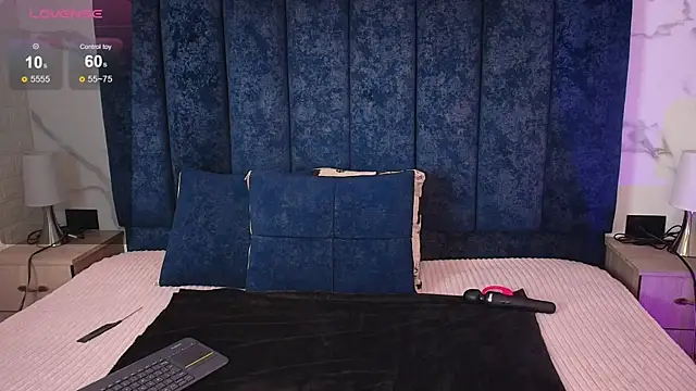 railey rosse  online show from 09.19.25