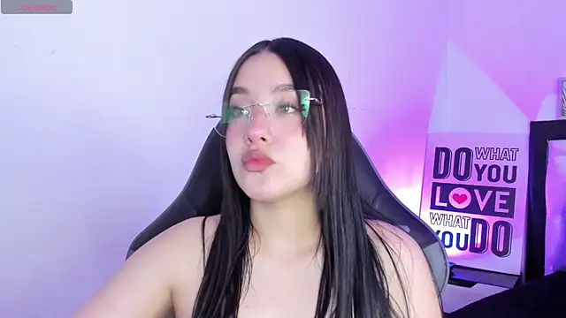 KimGarces online show from 09.19.25