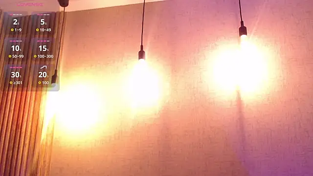 KimGarces online show from 10.21.25