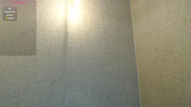 KimGarces online show from 10.30.25