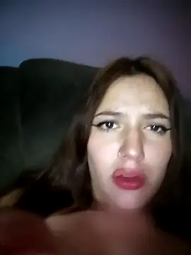 AriNights online show from 09.25.25