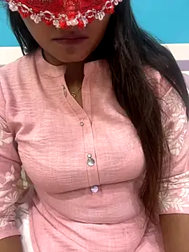 Snapshot of Naughty-Kamini chatting on 10.10.25 Naughty-Kamini online show from 10.10.25