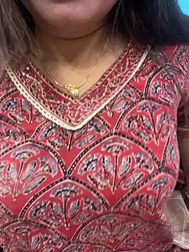 Snapshot of Naughty-Kamini chatting on 10.12.25 Naughty-Kamini online show from 10.12.25