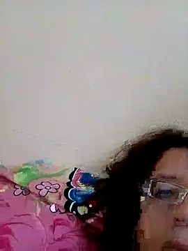 Snapshot of Sondosa3 chatting on 10.26.25 Sondosa3 online show from 10.26.25