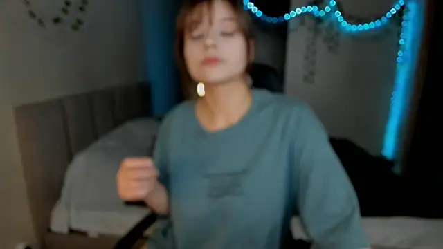 Snapshot of Selena_Durden chatting on 10.14.25 Selena Durden online show from 10.14.25