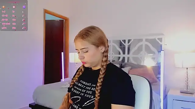 MikaelaStone online show from 12.16.25