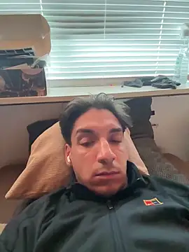 makezd12 online show from 10.12.25