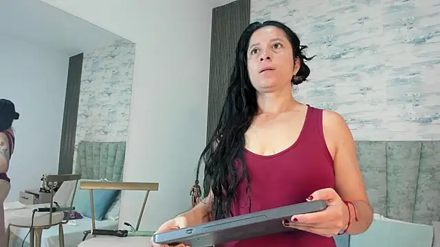 ShanelEvans online show from 01.12.26