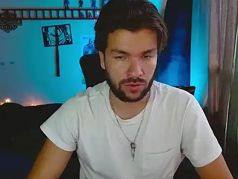 Snapshot of cortelioni_massimo_ chatting on 10.25.25 cortelioni massimo online show from 10.25.25