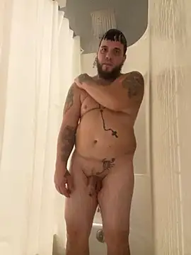 LuisBellaco online show from 10.28.25