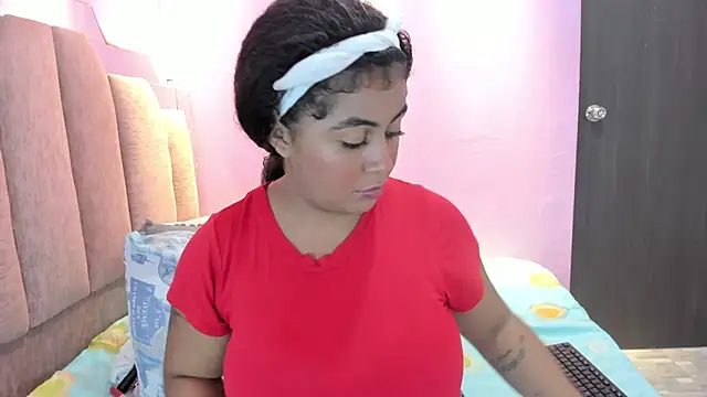 AndreaSweet2 online show from 10.14.25