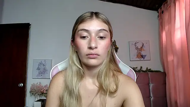 SophiaaLee online show from 03.08.26