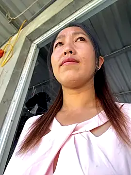 Huong-Ly online show from 09.19.25