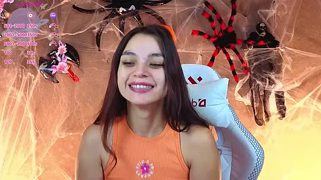 Leila Hefner online show from 10.22.25