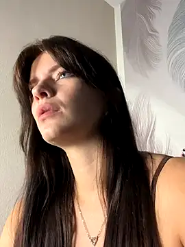 Snapshot of kimberlyy77 chatting on 09.11.25 kimberlyy77 online show from 09.11.25