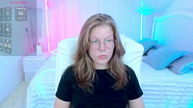 Lilly Belly online show from 09.12.25