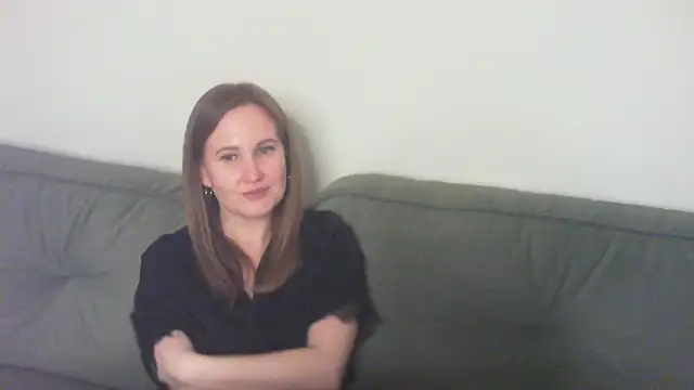 Snapshot of Volteraxx chatting on 11.22.25 Volteraxx online show from 11.22.25