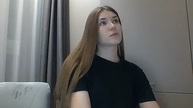 Snapshot of JennaCash chatting on 12.02.25 JennaCash online show from 12.02.25