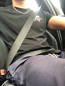 Snapshot of lewis91 chatting on 09.21.25 lewis91 online show from 09.21.25