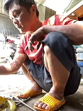 Snapshot of hotboy2x chatting on 09.16.25 hotboy2x online show from 09.16.25