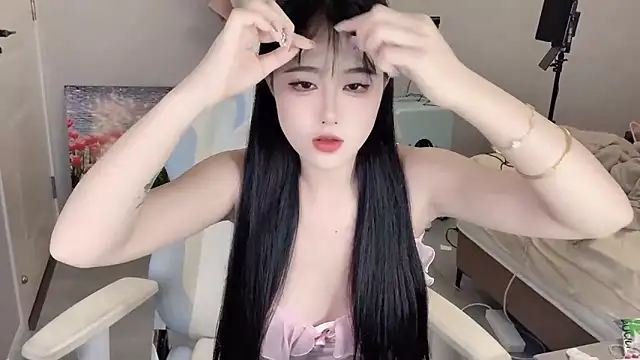 Snapshot of Sheepoooooooo chatting on 10.01.25 Sheepoooooooo online show from 10.01.25