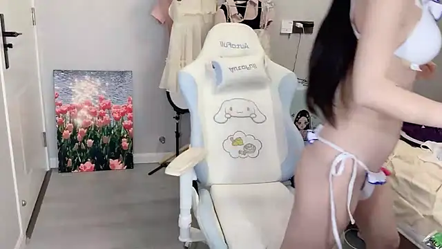 Snapshot of Sheepoooooooo chatting on 10.12.25 Sheepoooooooo online show from 10.12.25