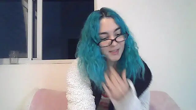 peetitefairy online show from 10.15.25