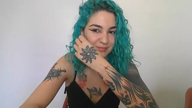 peetitefairy online show from 10.15.25