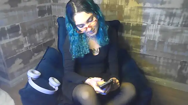 Snapshot of peetitefairy chatting on 07.04.26 peetitefairy online show from 07.04.26