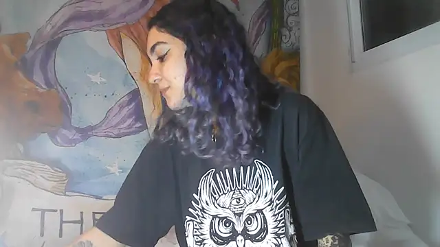 Snapshot of peetitefairy chatting on 07.18.26 peetitefairy online show from 07.18.26