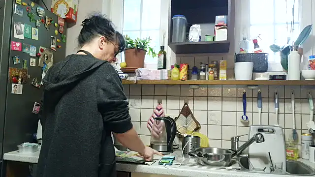 honey47 online show from 10.11.25