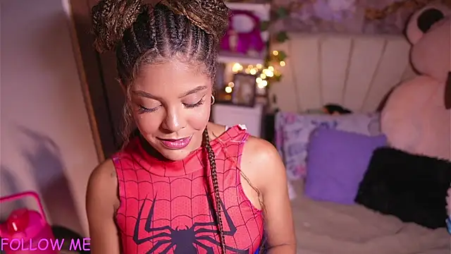 hannachris- online show from 04.12.26