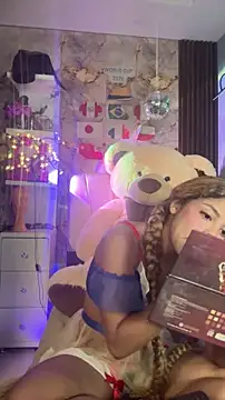 hannachris- online show from 06.20.26