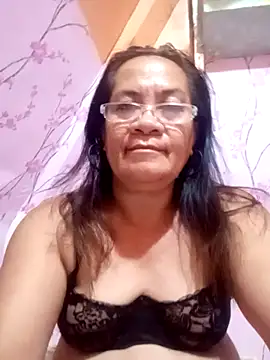 Snapshot of vickyhot1966 chatting on 09.11.25 vickyhot1966 online show from 09.11.25