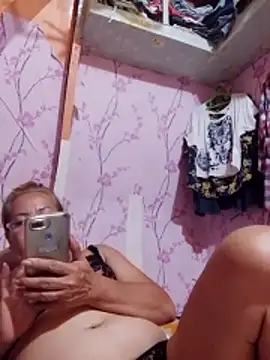 vickyhot1966 online show from 12.20.25